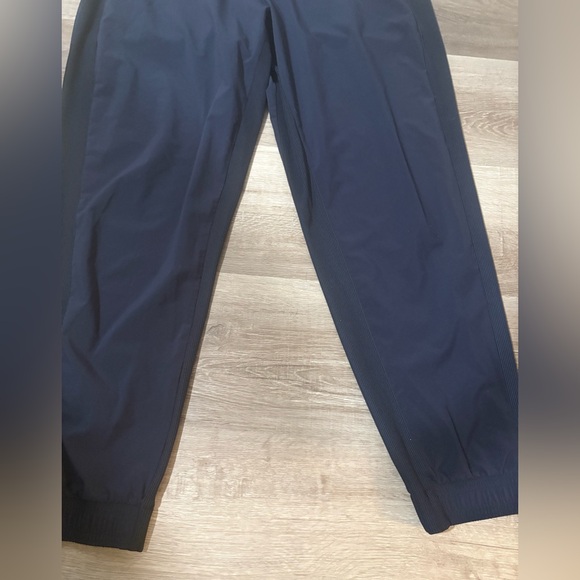 Athleta Brooklyn Navy Joggers. Size 14 - Picture 5 of 8